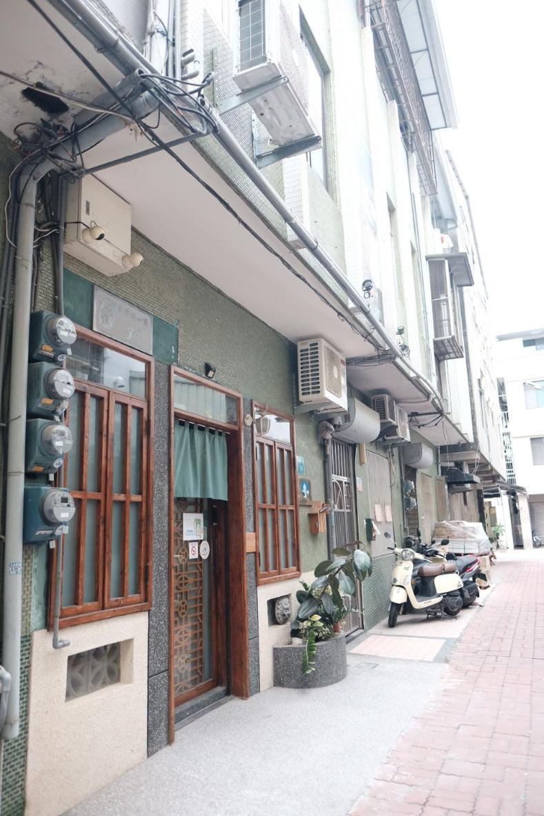 慢步南國 台南故事民宿 Slow Tainan Homestay Экстерьер фото